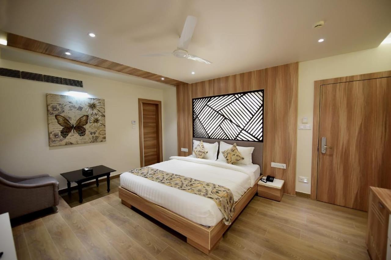 Jw Cruise Hotel Ajmer Bagian luar foto