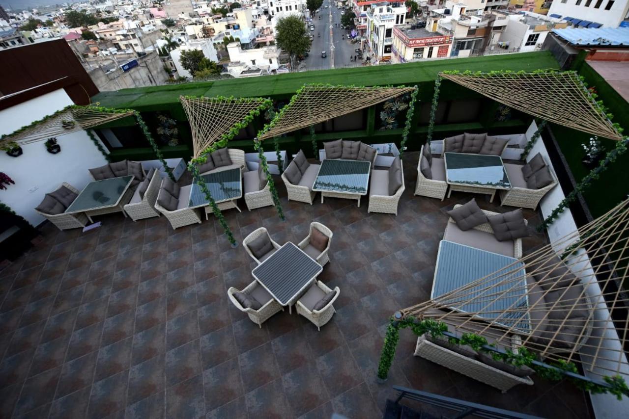 Jw Cruise Hotel Ajmer Bagian luar foto