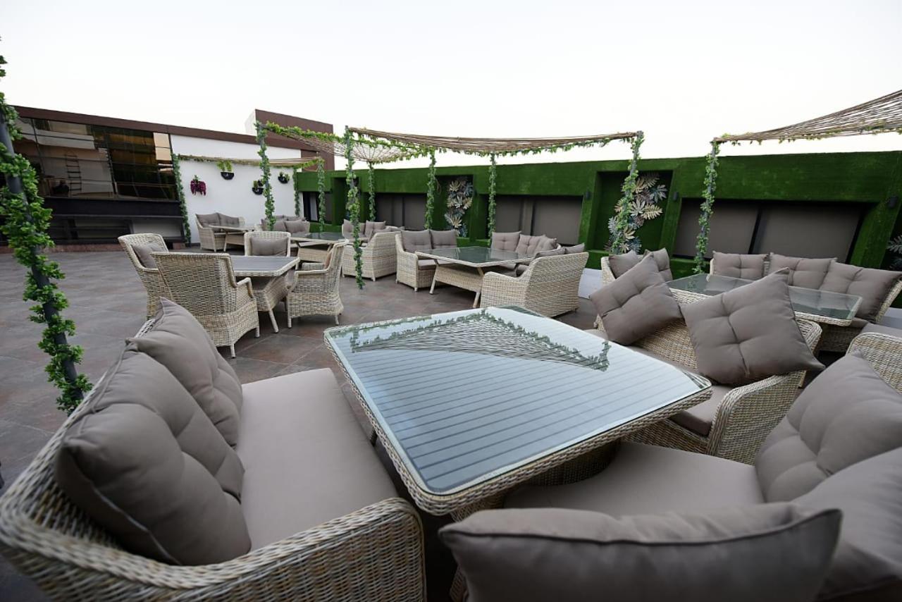 Jw Cruise Hotel Ajmer Bagian luar foto