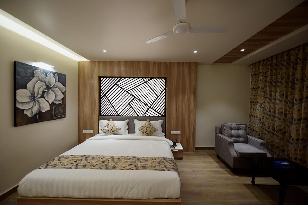 Jw Cruise Hotel Ajmer Bagian luar foto